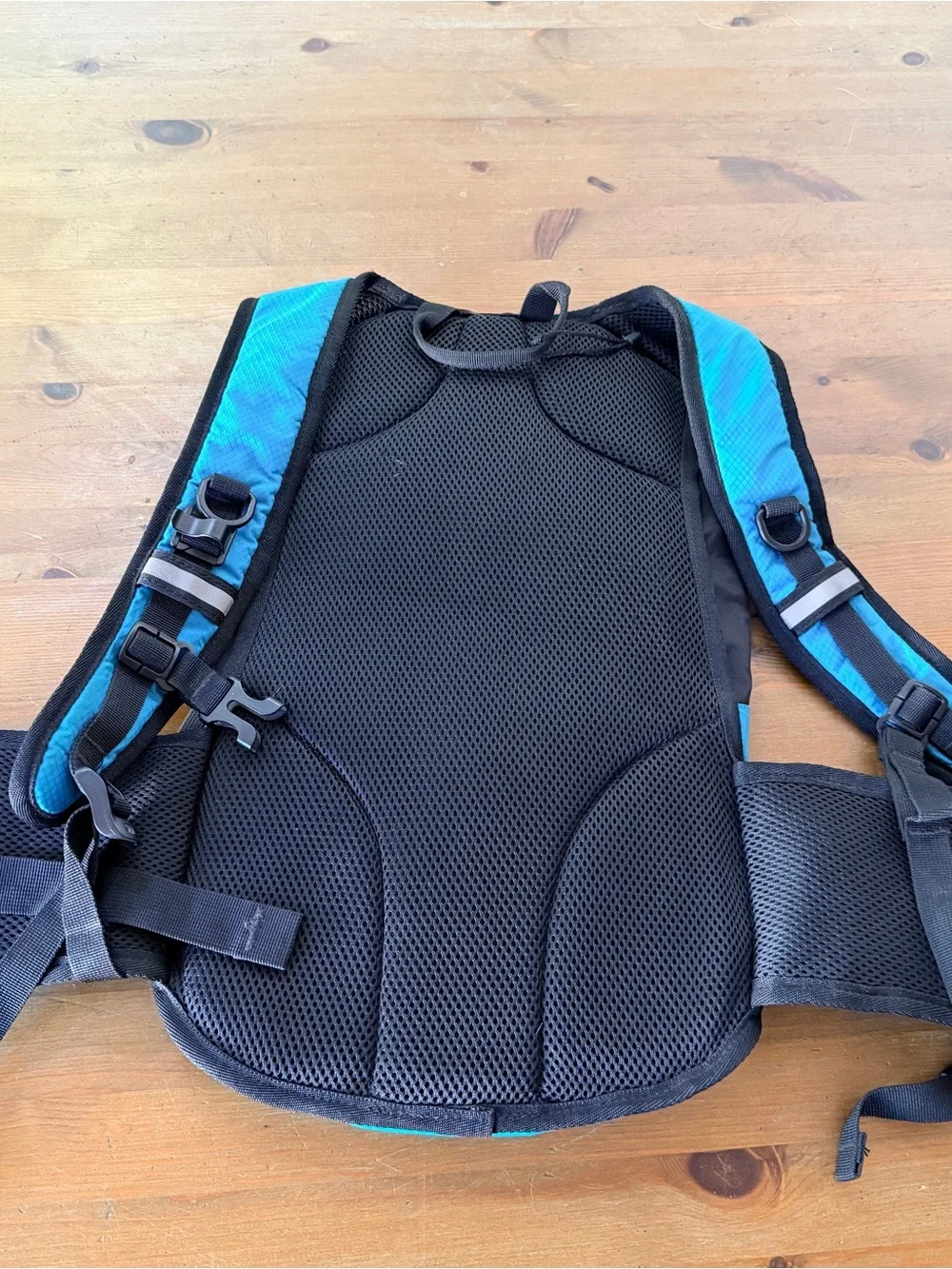 Miracol Hydration Pack Hiking Water Backpack Insulated Water Bag Blue